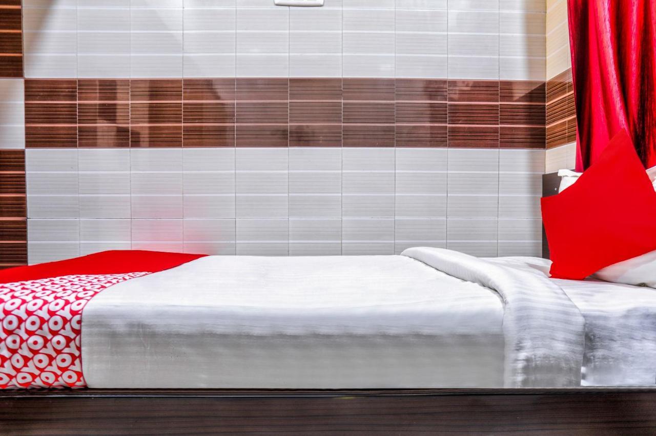 Flagship 36726 Chellam Residency Hotel Csennai Kültér fotó